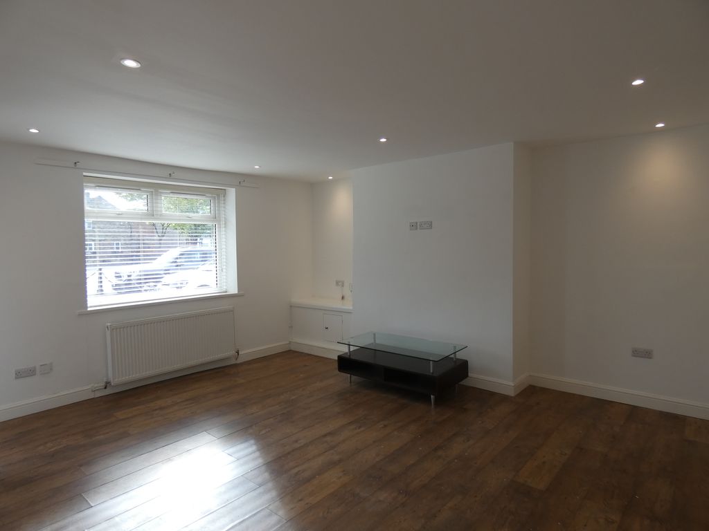 Lounge- click for photo gallery